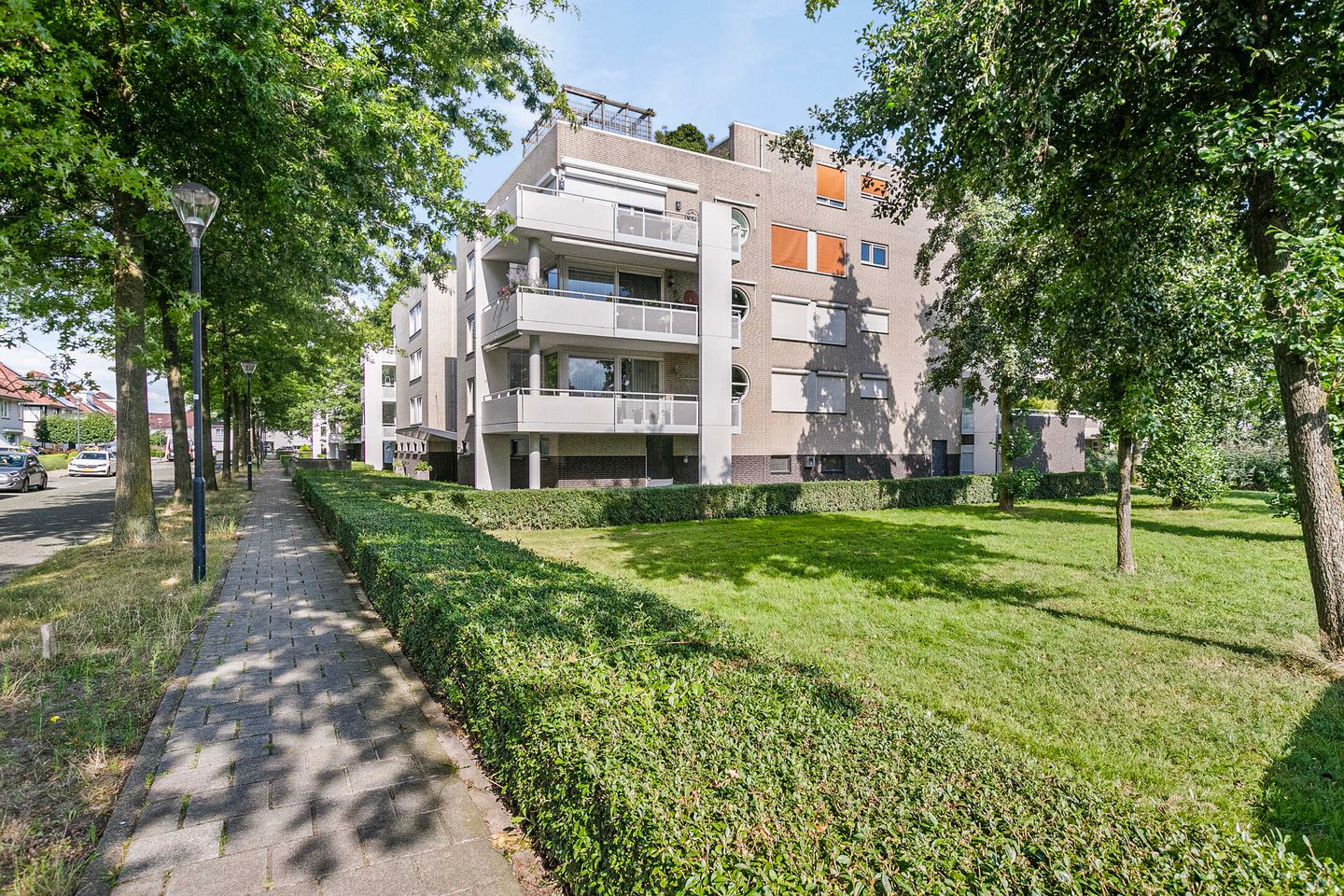 Foto 44 van Meester Broerensingel 88