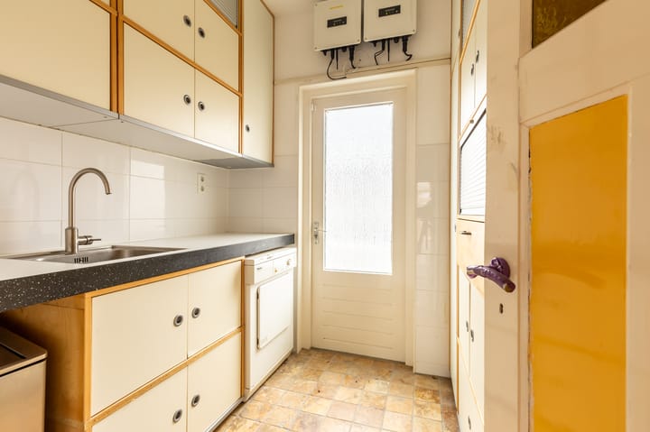 Photo 16 of Jan van Goyenstraat 28-A