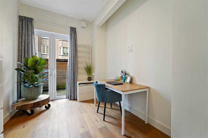 View photo 11 of Klimopstraat 246