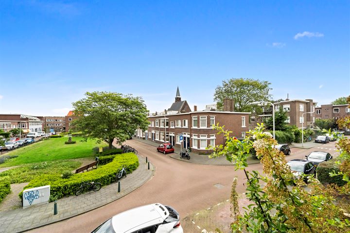 View photo 3 of Asterstraat 32