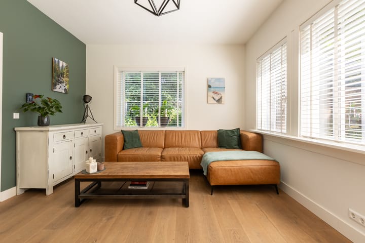 Foto 2 van Stationsplein 2