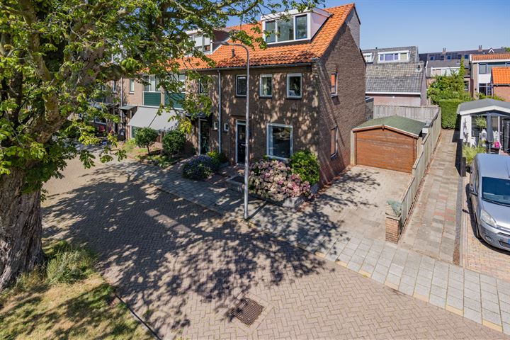 Bekijk foto 43 van Prins Bernhardstraat 26