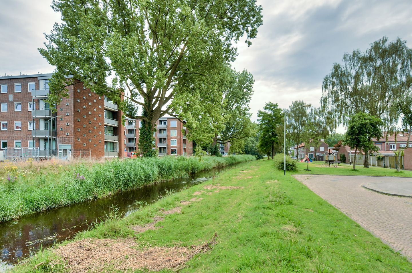 Photo 34 of Diamantstraat 18