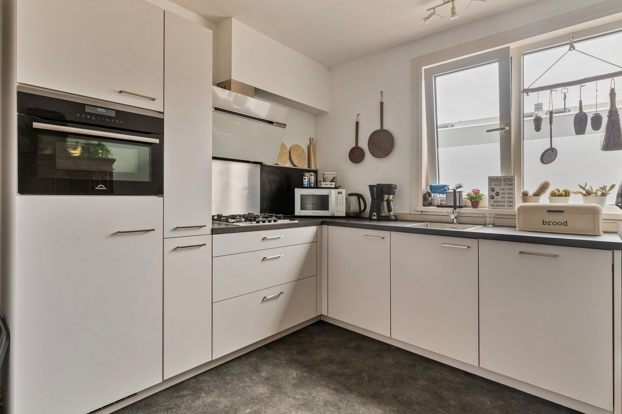 Foto 12 van Nieuwe Kerkstraat 6-A