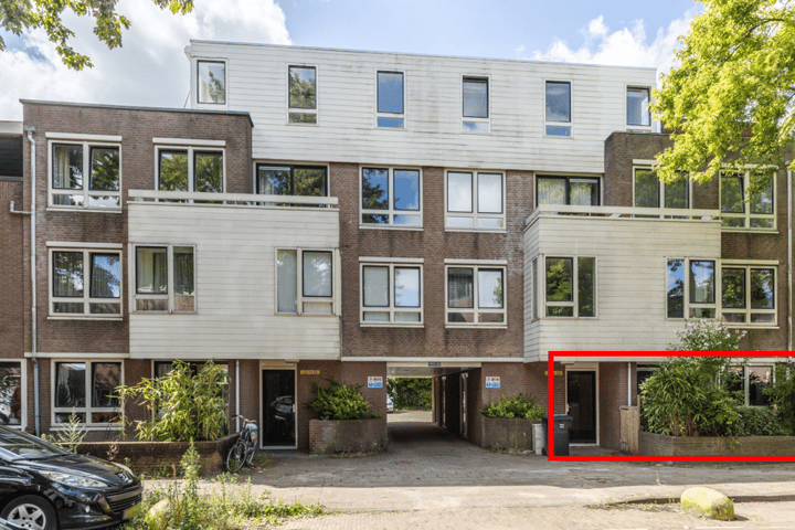 Bekijk foto 1 van Raadhuisstraat 10