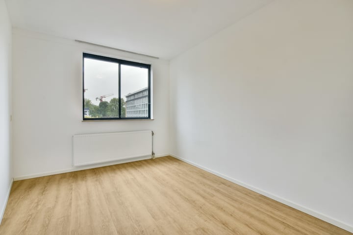 View photo 15 of Gerrit Mannourystraat 46