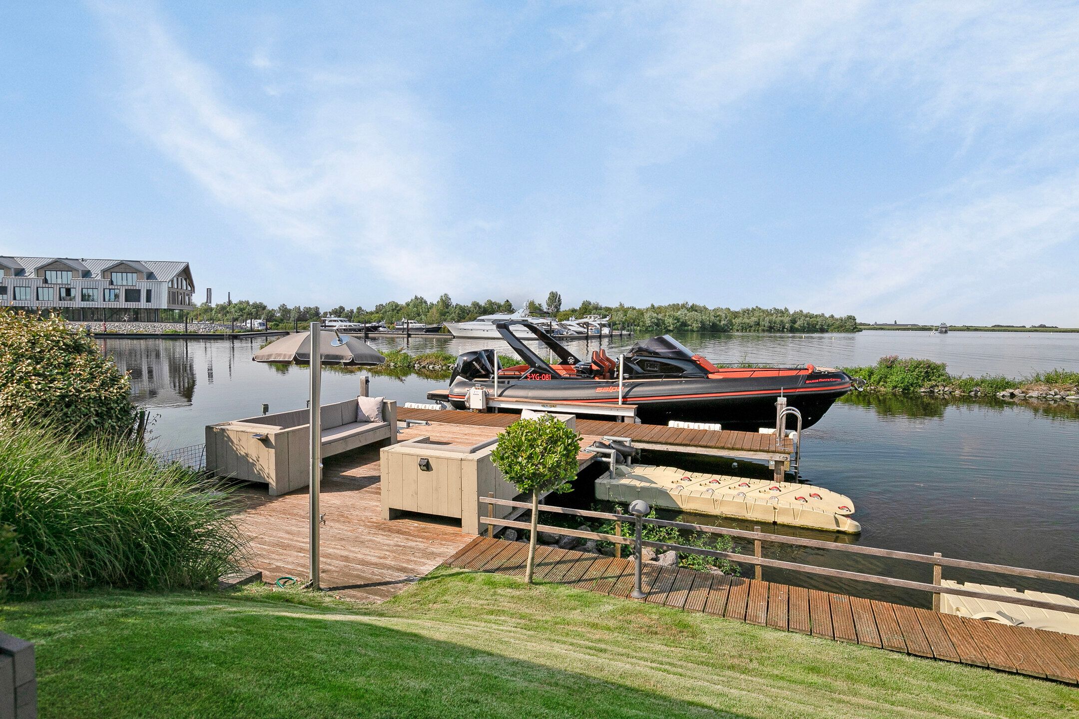 4-bedroom freehold villa in Tholen — photo 3 of 5