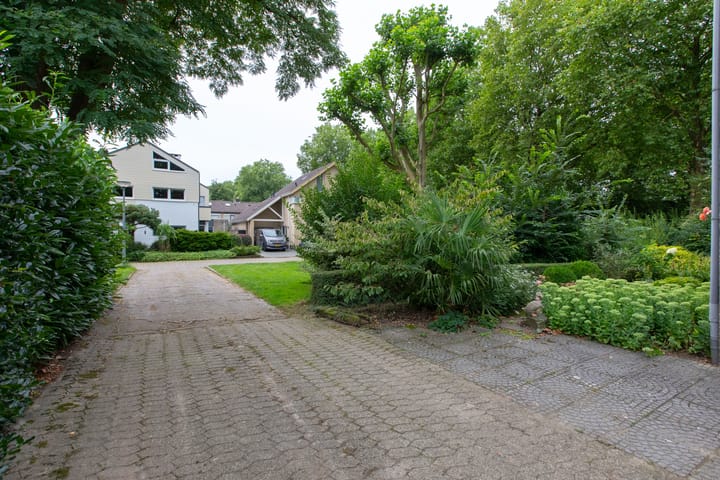 Foto 13 van Meidoornstraat 150