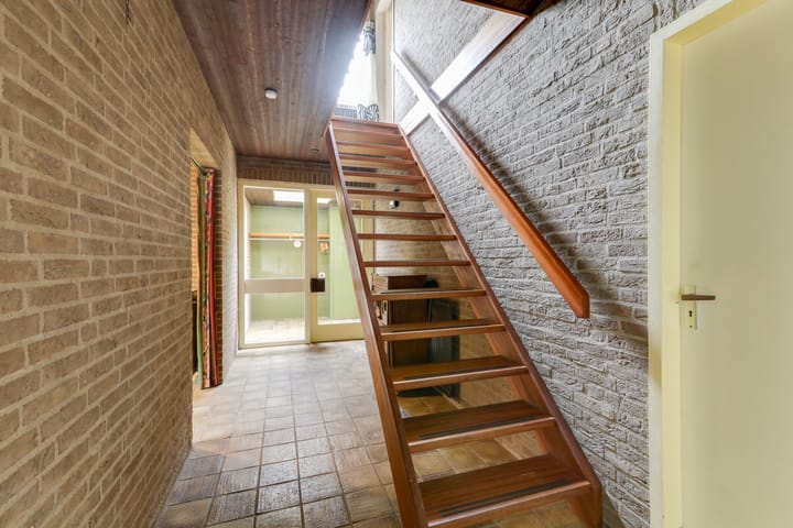 Foto 16 van Meidoornstraat 150