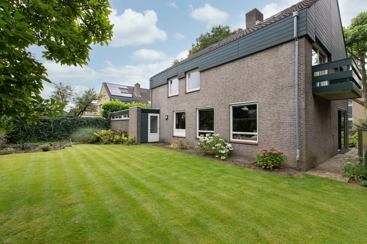 Foto 40 van Meidoornstraat 150