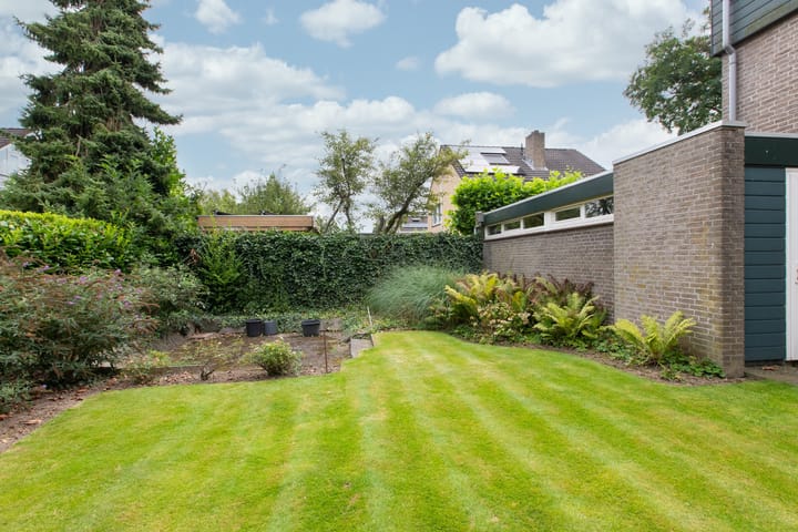 Foto 43 van Meidoornstraat 150