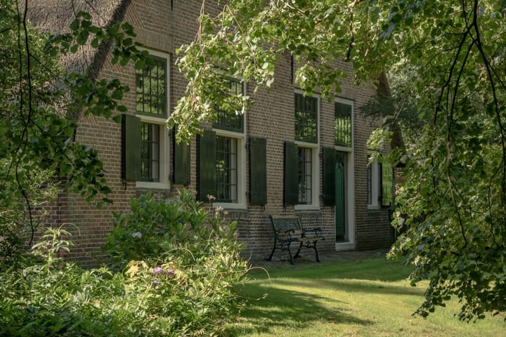 Photo 18 of Oosteinde 18