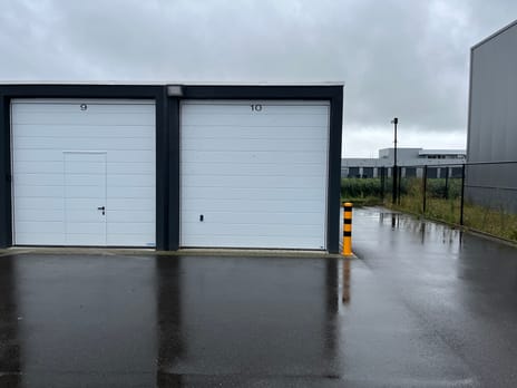 undefined main image