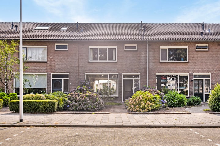 Bekijk foto 17 van Guido Gezellestraat 9