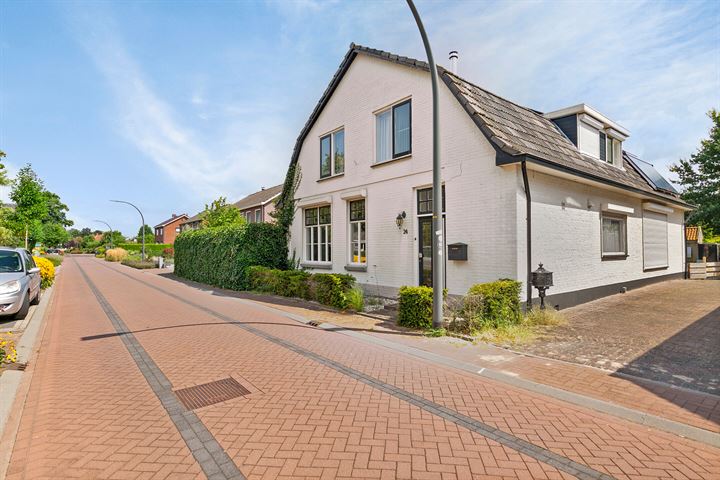 Bekijk foto 2 van Hoofdstraat 24