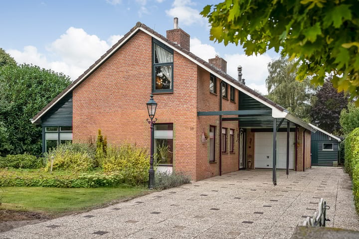 Foto 1 van Albertus van Daatselaarstraat 11