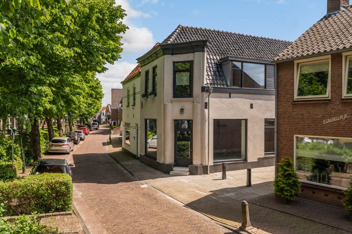 Bekijk foto 2 van Vliet Zuidzijde 14