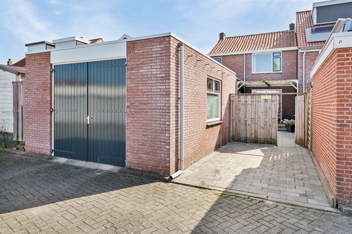 Bekijk foto 33 van J.I. Sandersestraat 68