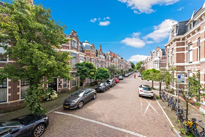 View photo 4 of Nassau Dillenburgstraat 37-A