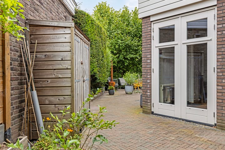 Foto 21 van Bronbeeklaan 1