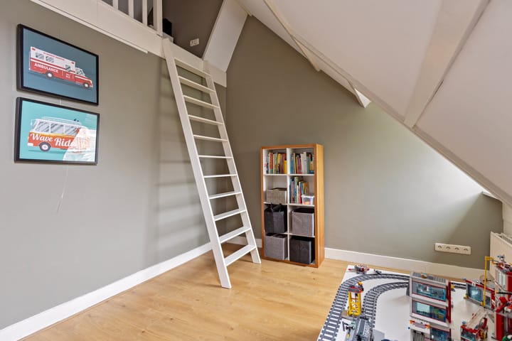 Foto 32 van Bronbeeklaan 1