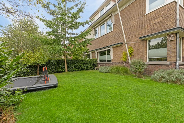 Foto 37 van Bronbeeklaan 1