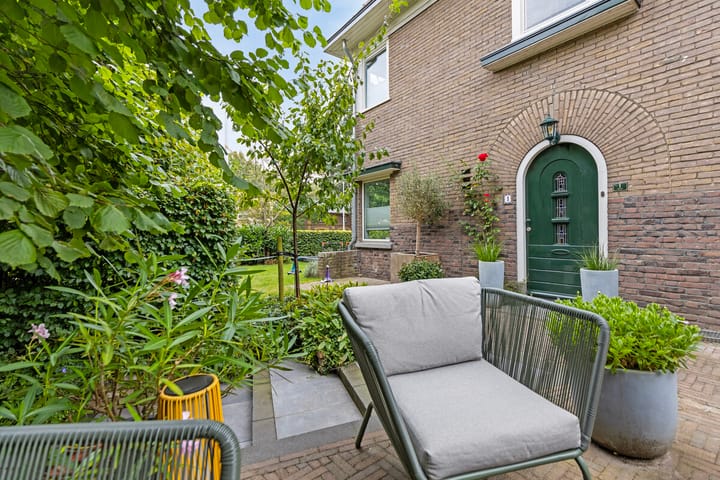 Foto 43 van Bronbeeklaan 1