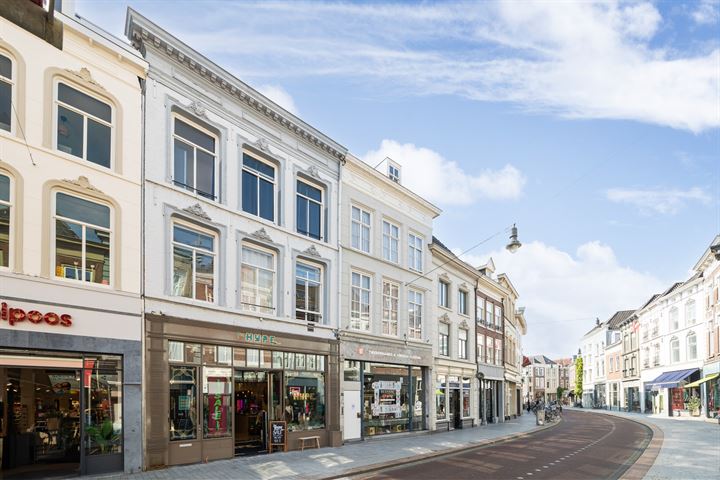 Bekijk foto 1 van Vughterstraat 24-B