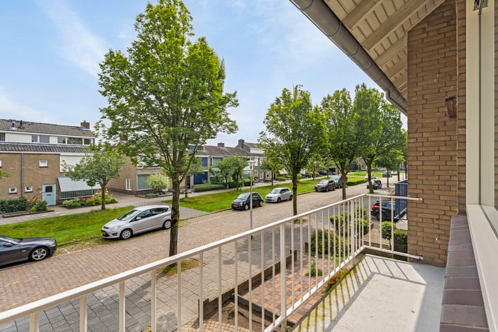 View photo 2 of Jud. Smitsstraat 13