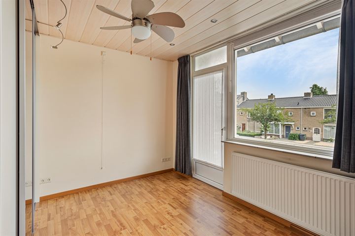 View photo 16 of Jud. Smitsstraat 13