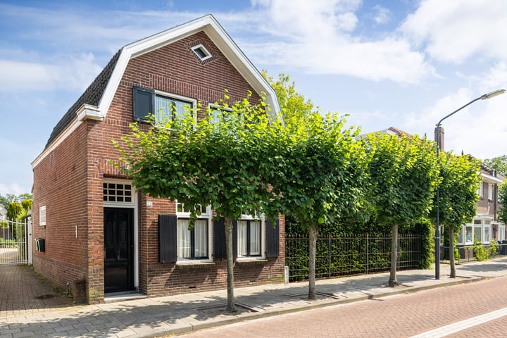 View photo 1 of Vlasmeersestraat 23