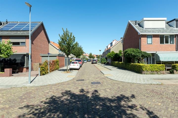 Bekijk foto 43 van Houthavenstraat 6