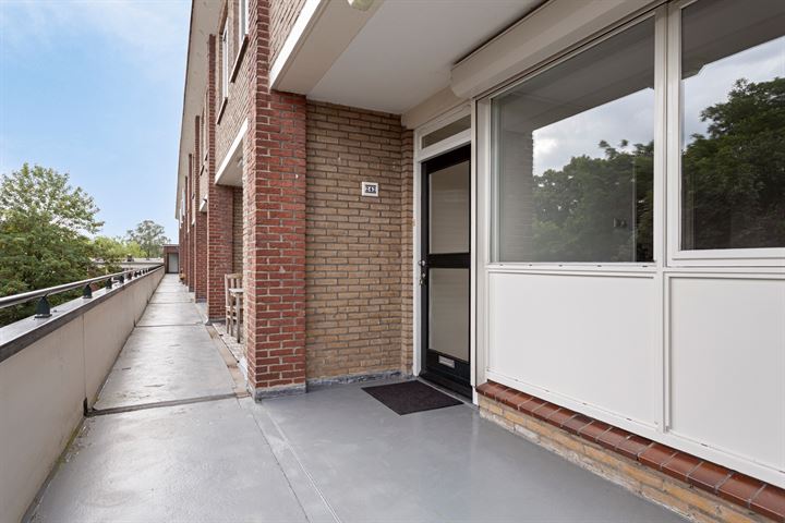 Bekijk foto 10 van Oldenzaalsestraat 242