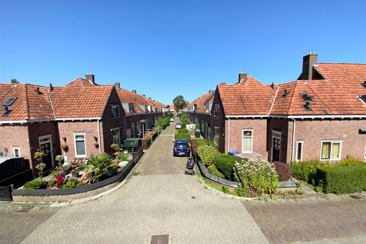 View photo 2 of Koestraat 30