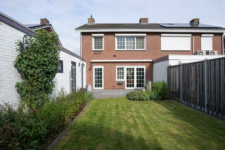 Bekijk foto 33 van Stiftstraat 13