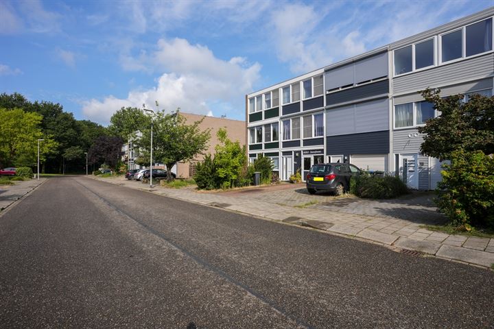 View photo 32 of Mergelsweg 78