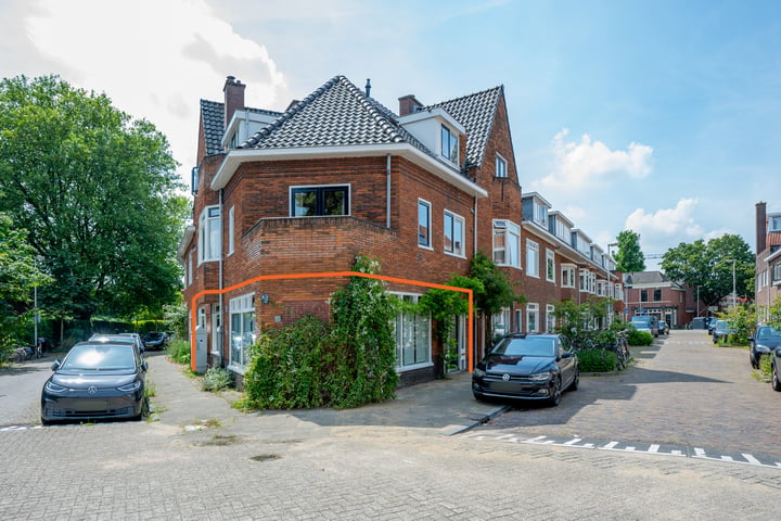 View photo 28 of Leliestraat 35