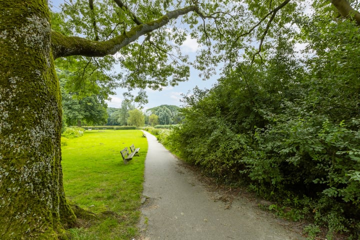 Bekijk foto 51 van Stadionlaan 10