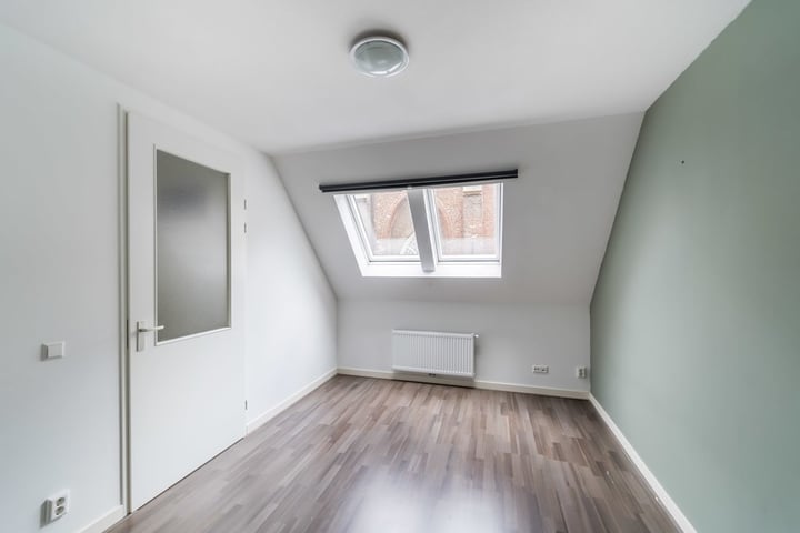 Bekijk foto 16 van Broederstraat 37-F