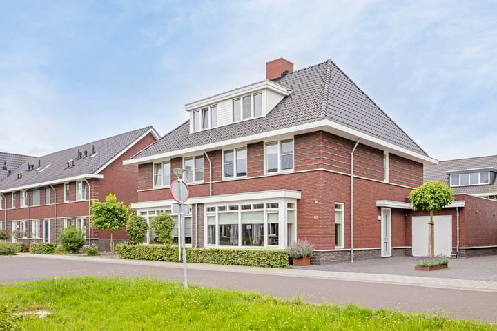 Foto 11 van Jaap Edenbaan 10