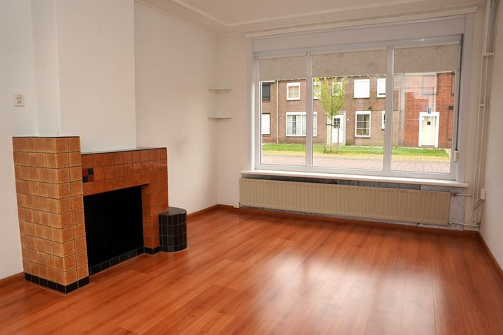 View photo 4 of Lange Heerenstraat 37