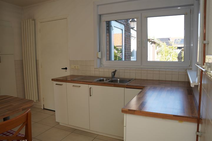 View photo 9 of Lange Heerenstraat 37