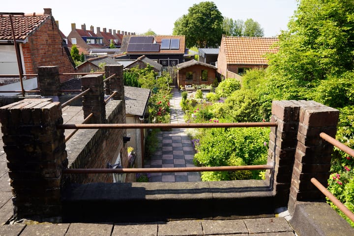 Foto 44 van Lange Heerenstraat 37