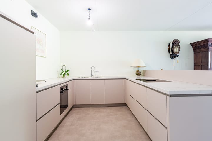 Foto 6 van Bernhardlaan 13