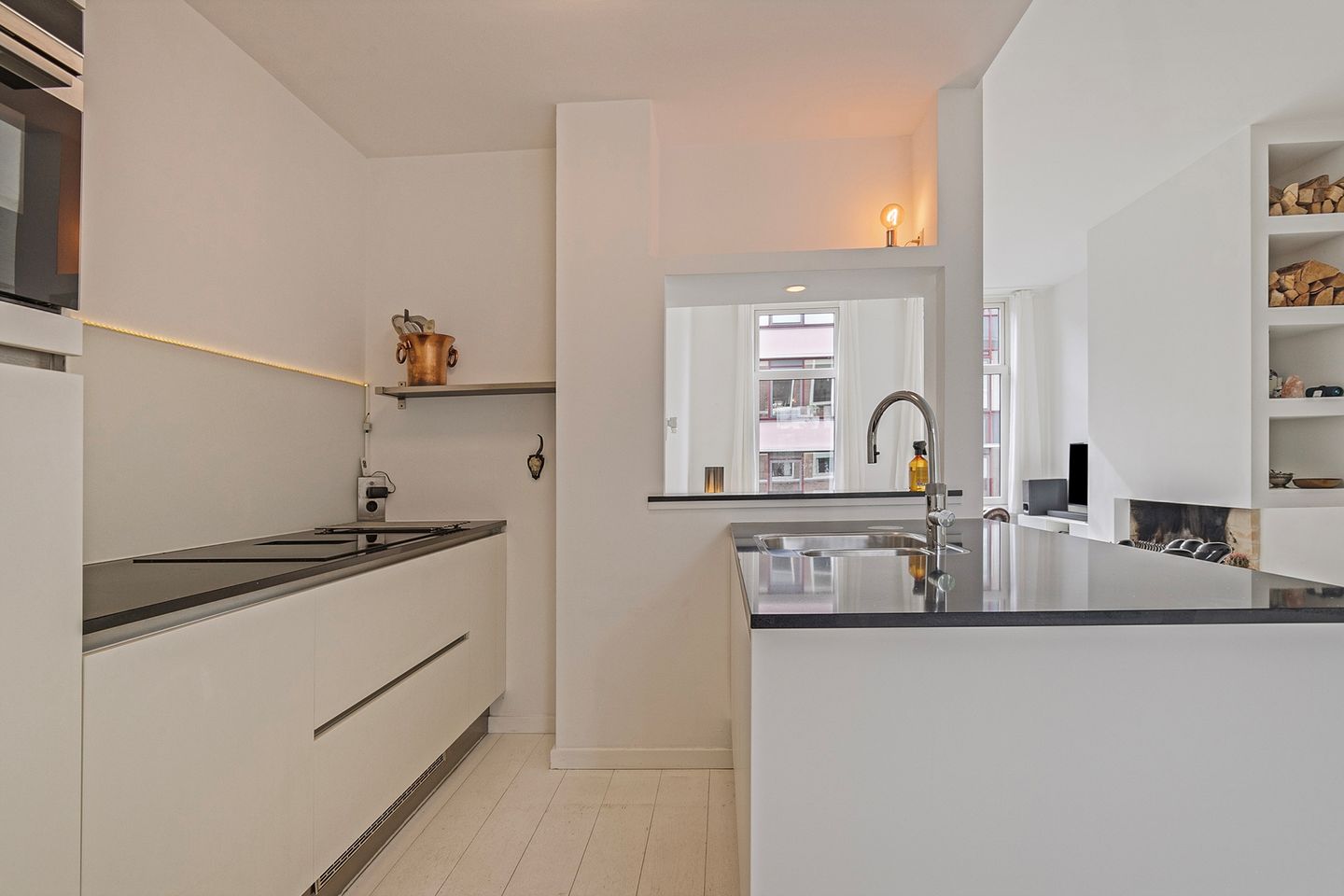 Foto 19 van Van Aerssenstraat 77