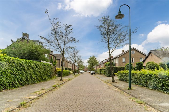 Bekijk foto 30 van Deken Fickstraat 8