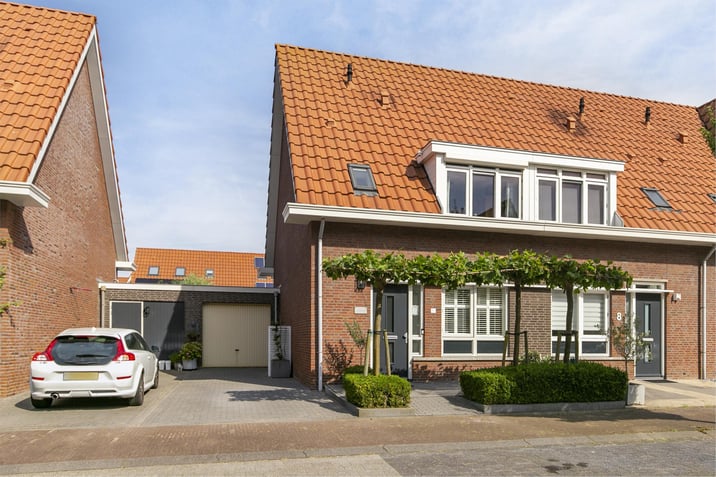 undefined main image