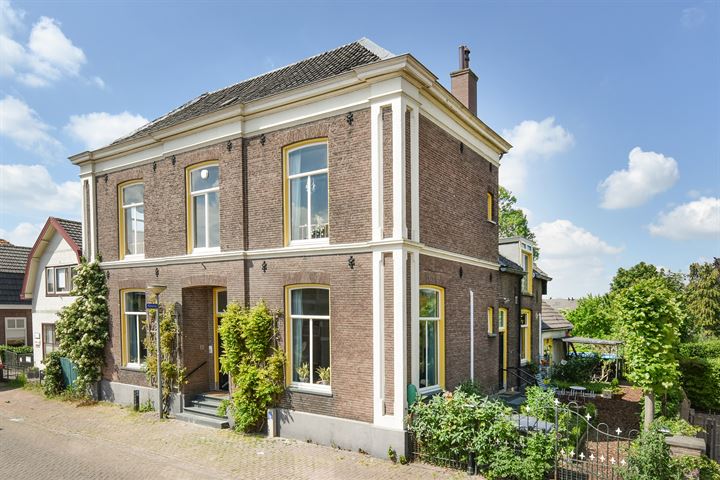 Bekijk foto 1 van Hogestraat 30