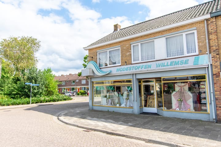 Foto 7 van St Lucasplein 12