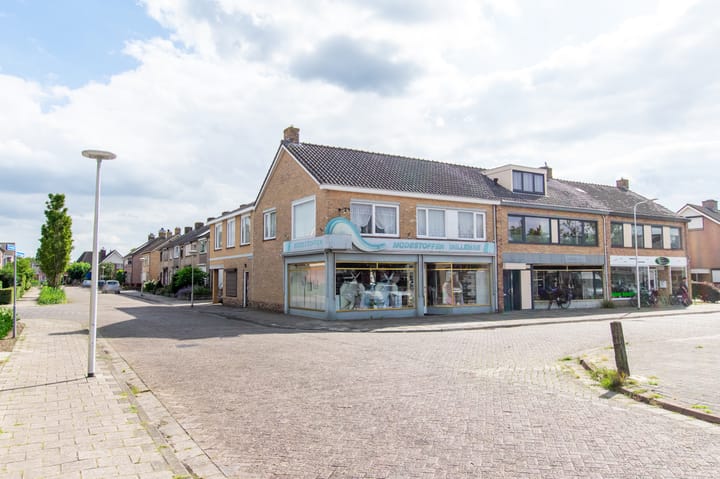 Foto 11 van St Lucasplein 12